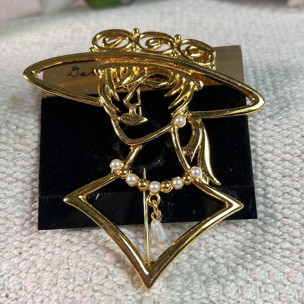 💫Elegant Gold and Pearl Women's Brooch - Picture 4 of 9